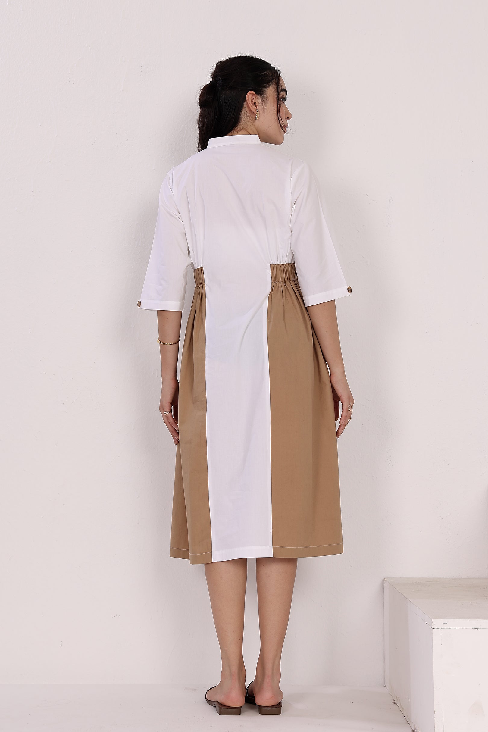 White & Tan Poplin Dress with Mandarin V Neckline, Side Waist Elastic & 3/4th Sleeve