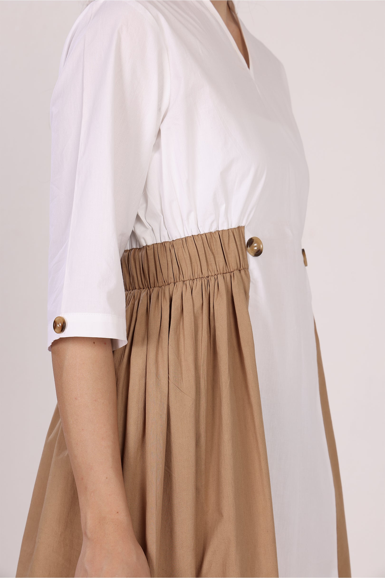 White & Tan Poplin Dress with Mandarin V Neckline, Side Waist Elastic & 3/4th Sleeve