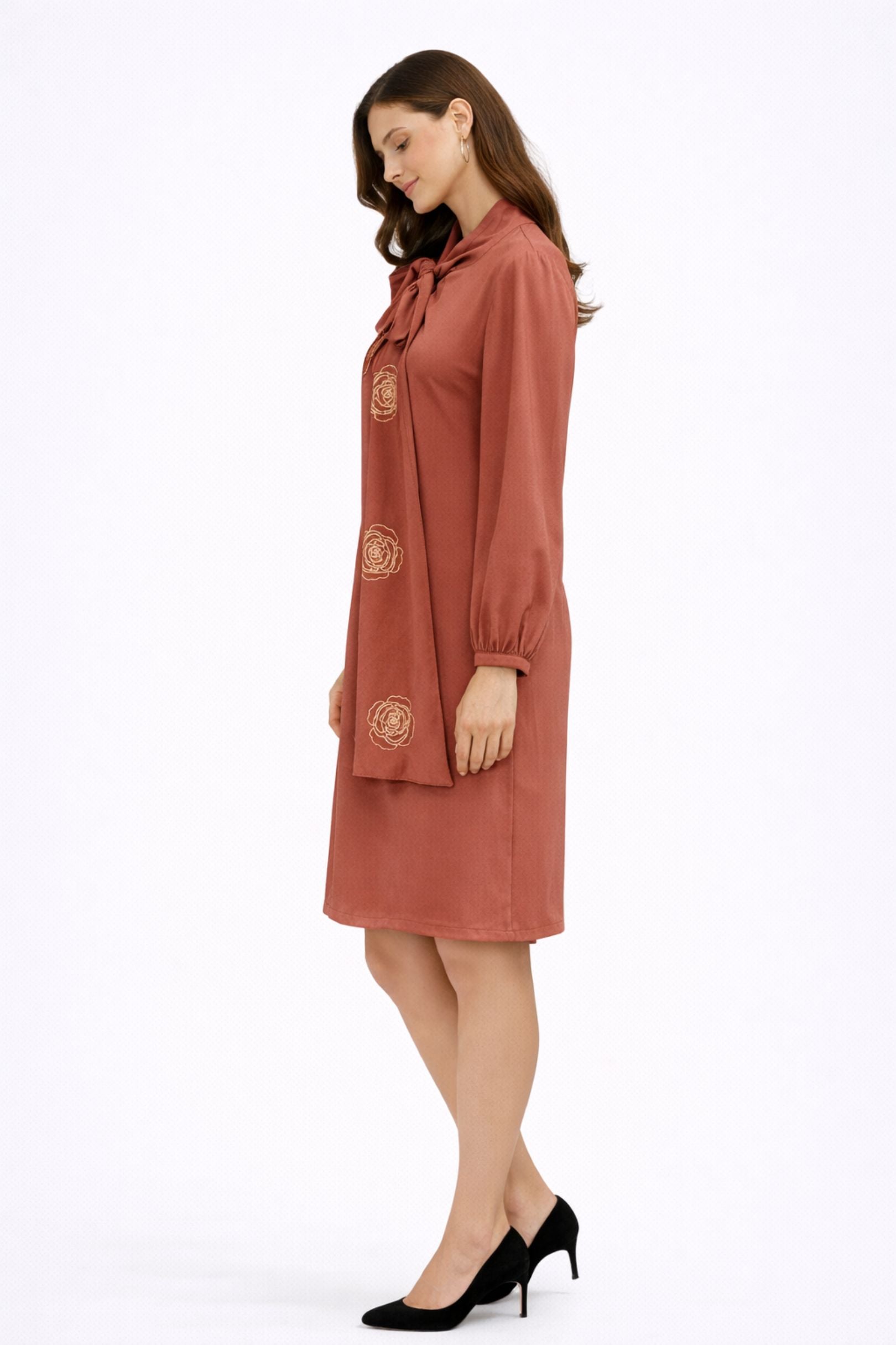 Dusty Pink Floral Bow-Neck Midi Dress