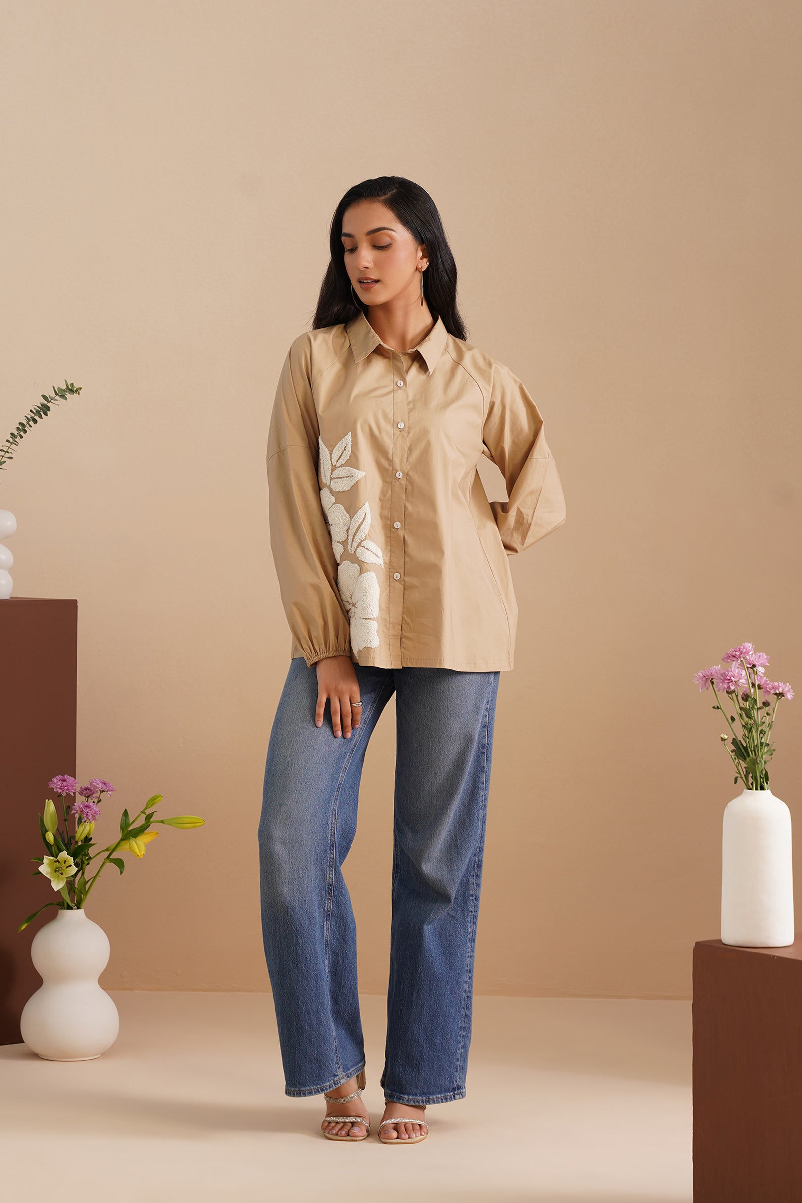 Raglan Sleeve Poplin Shirt With Embroidered Motifs