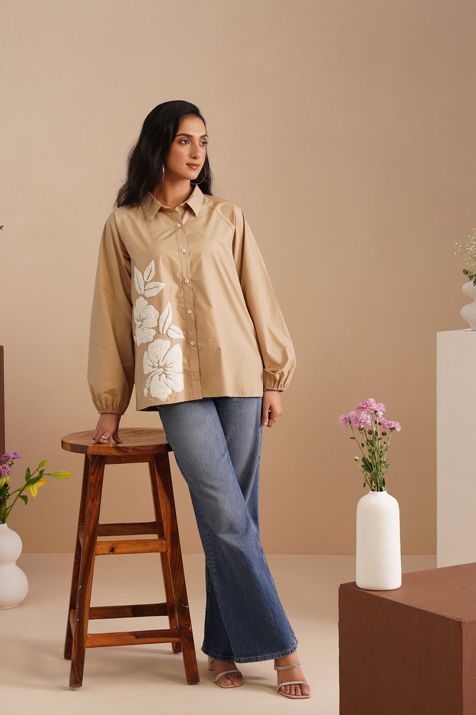 Raglan Sleeve Poplin Shirt With Embroidered Motifs