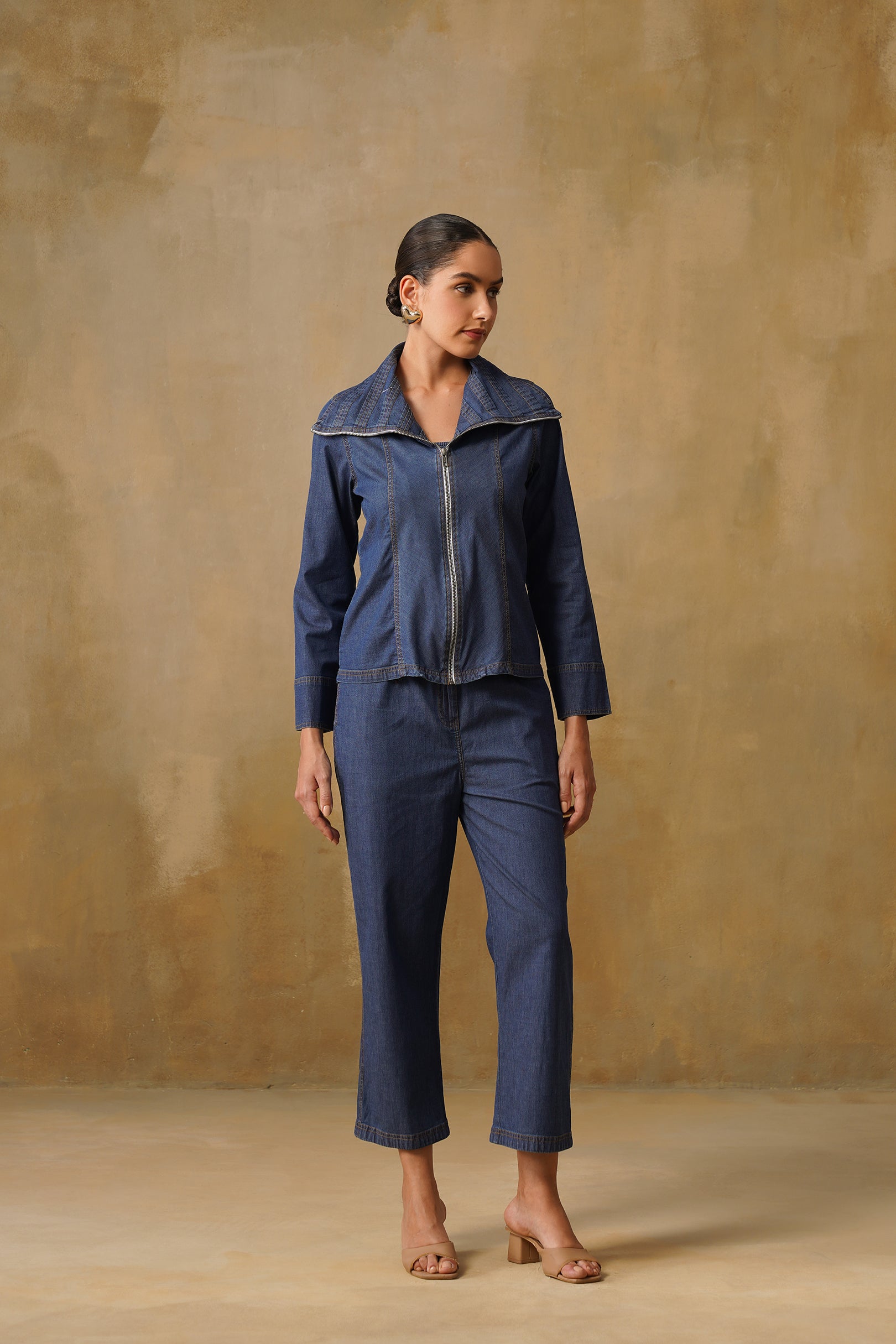Pleated Wide Collar Denim Set