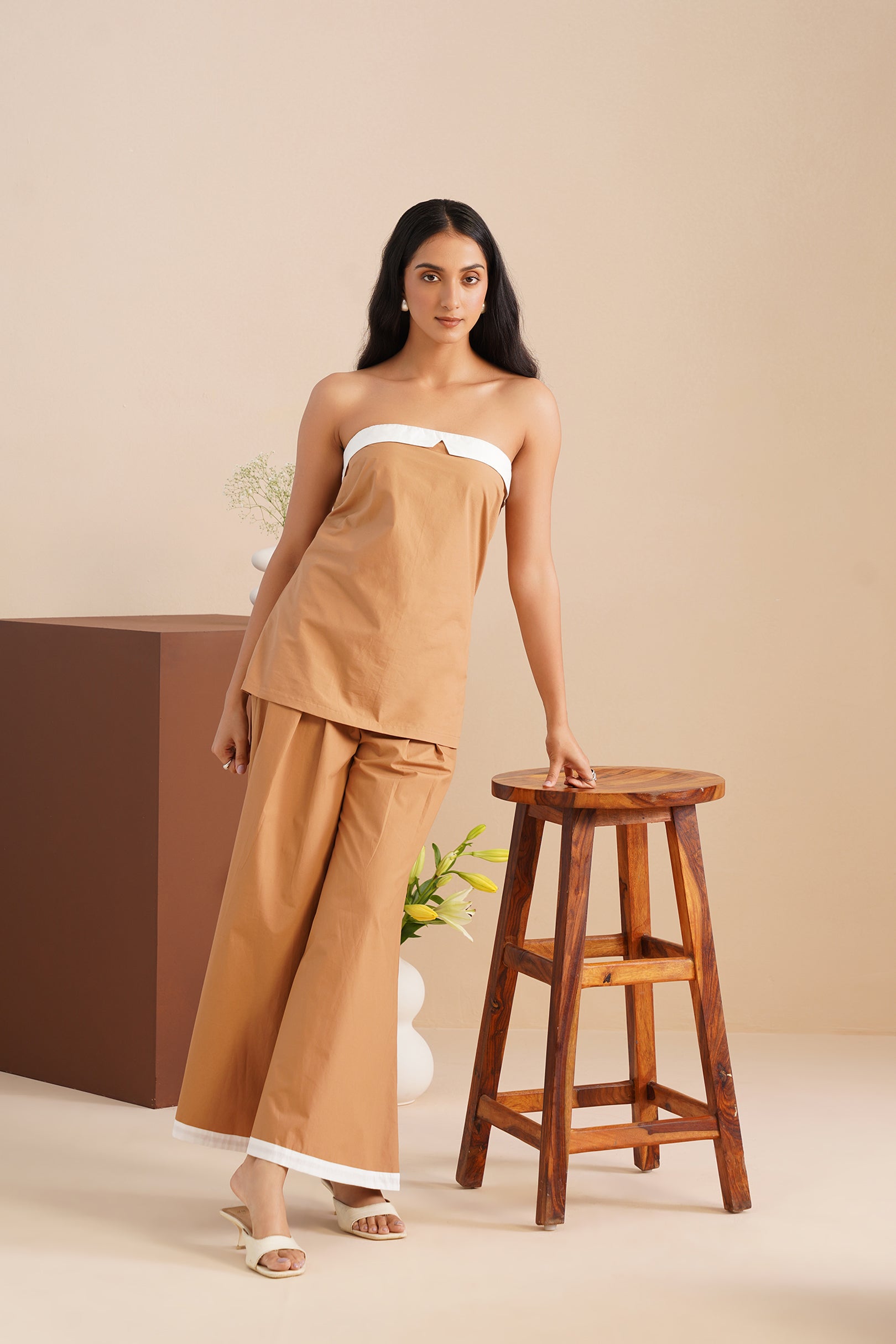 Dual Tone Poplin Corset With Wide-leg Pants