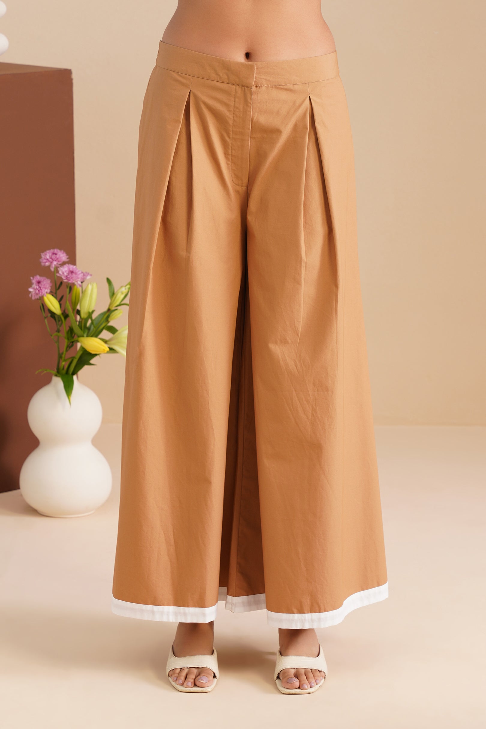 Dual Tone Poplin Corset With Wide-leg Pants