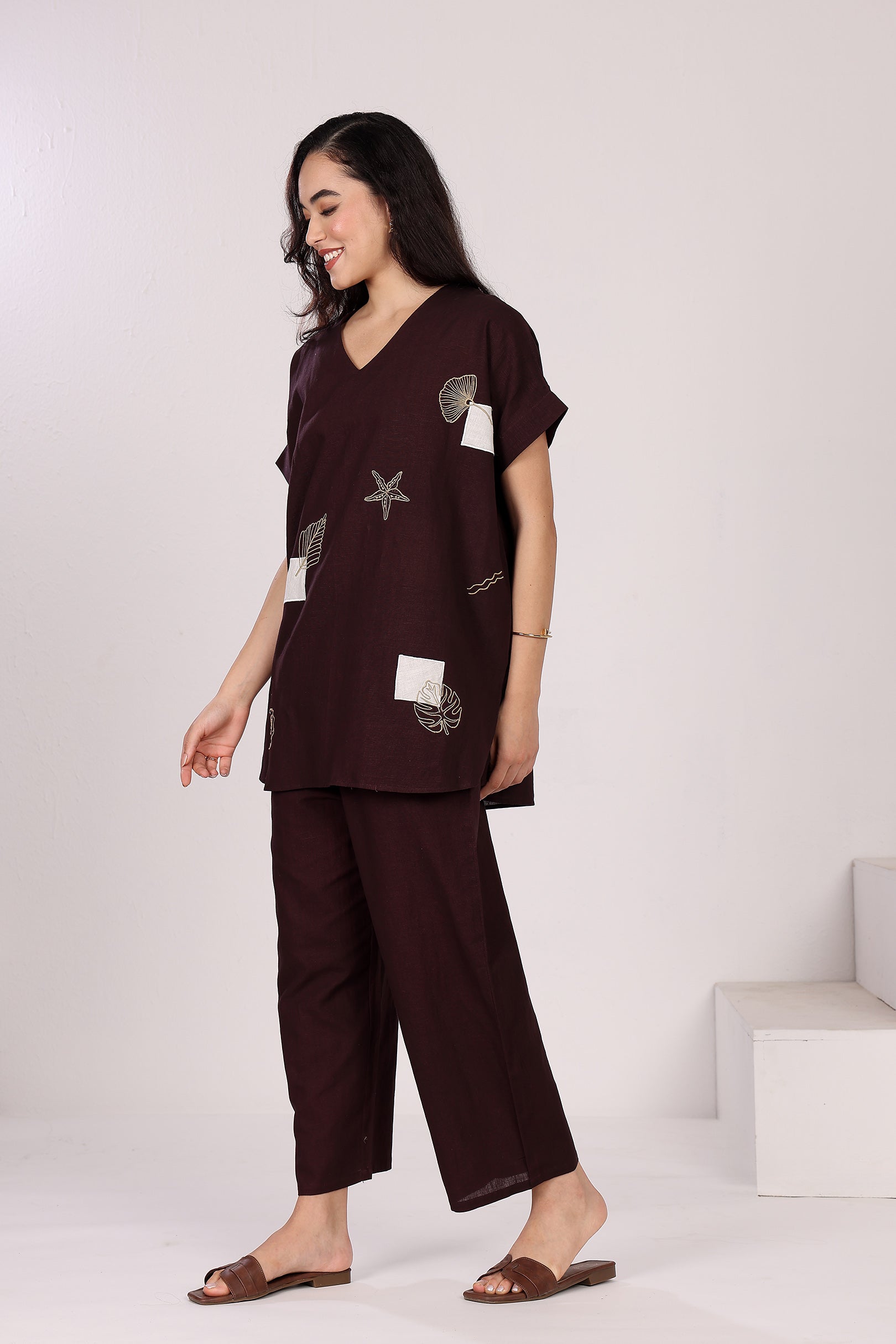 Mocha Brown Linen Straight Pants With Side Pockets