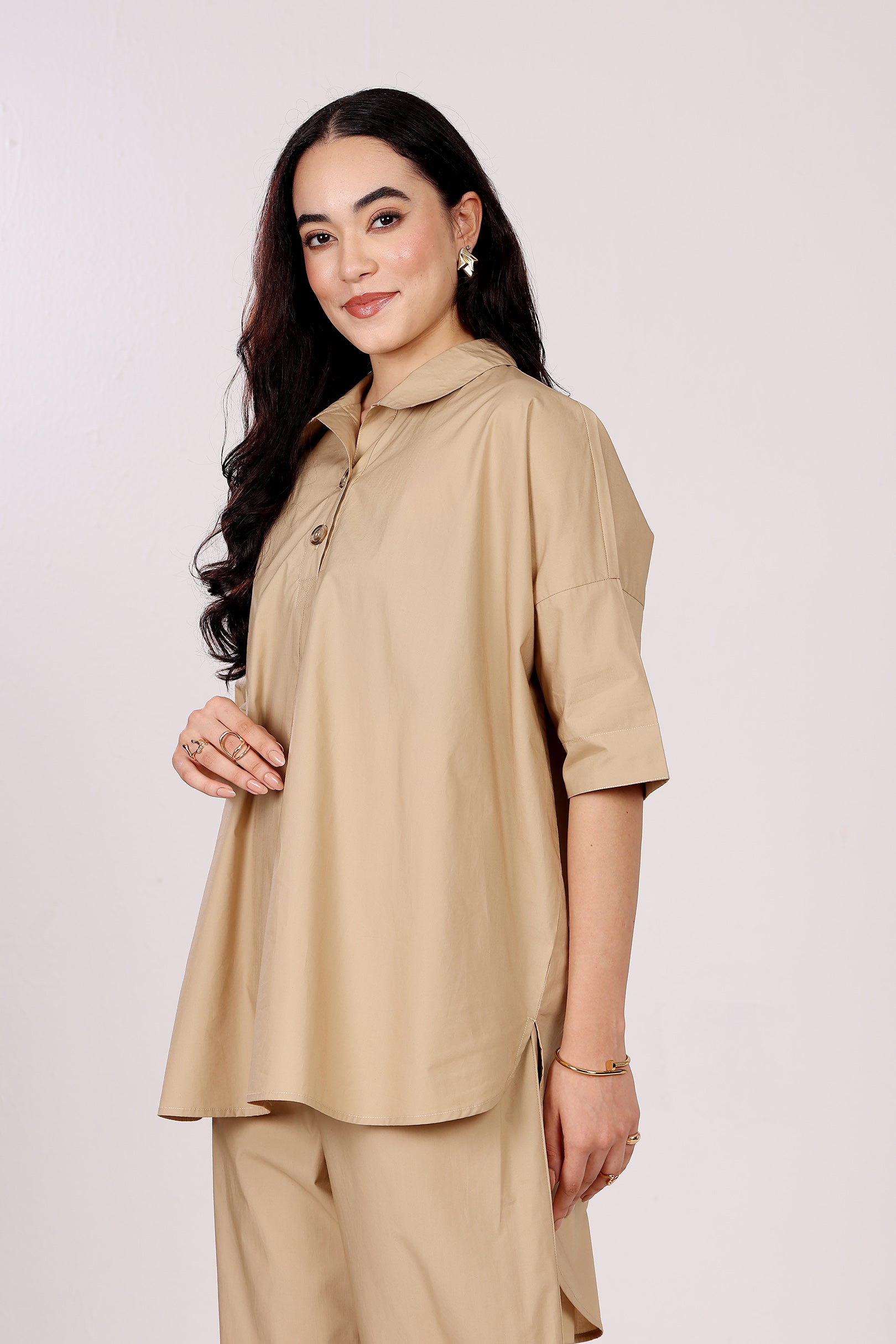 Oversized High-Low Cotton Poplin Shirt In Sand Colour