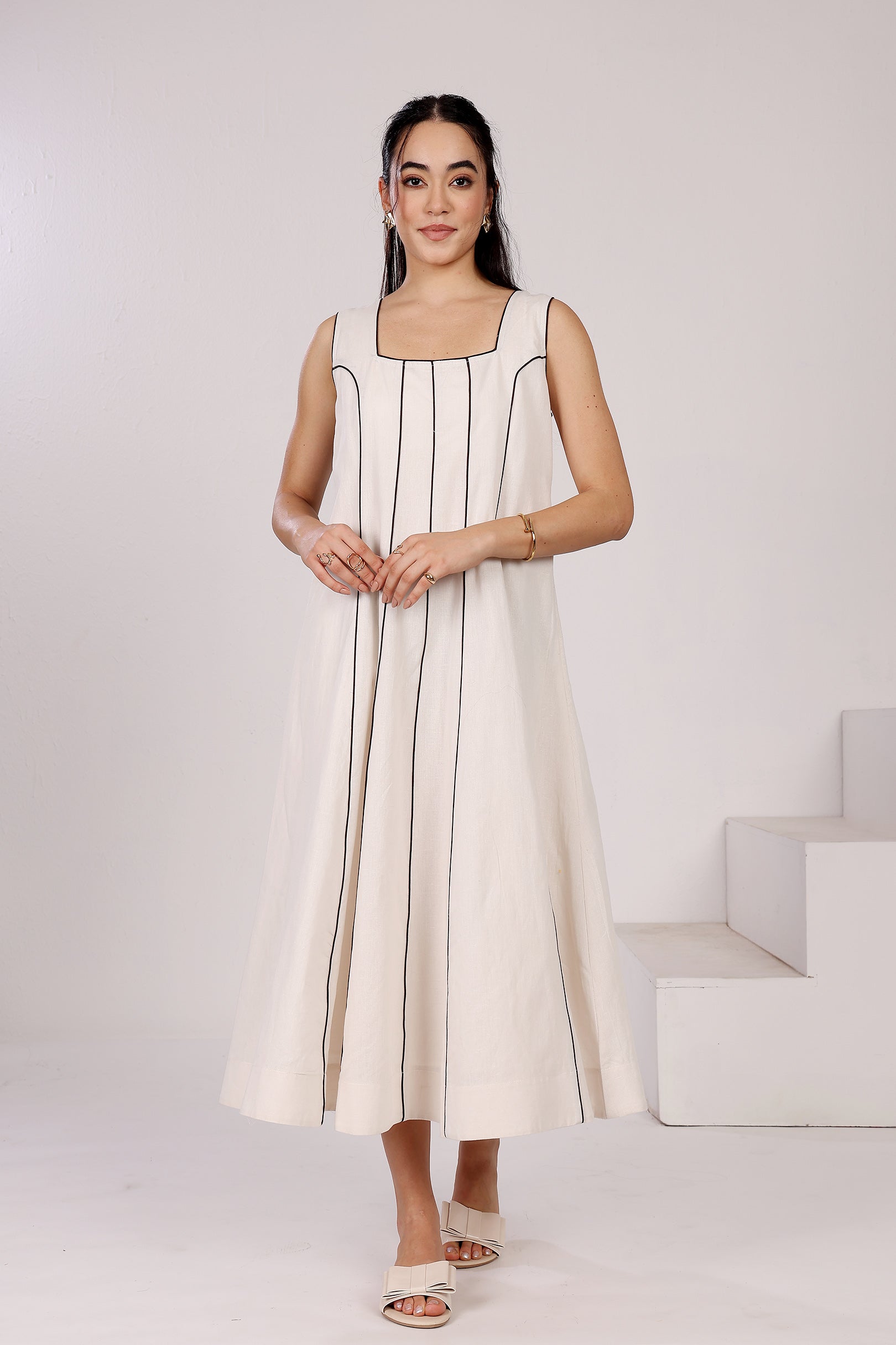 Off White Linen Panel Dress With Side Pockets