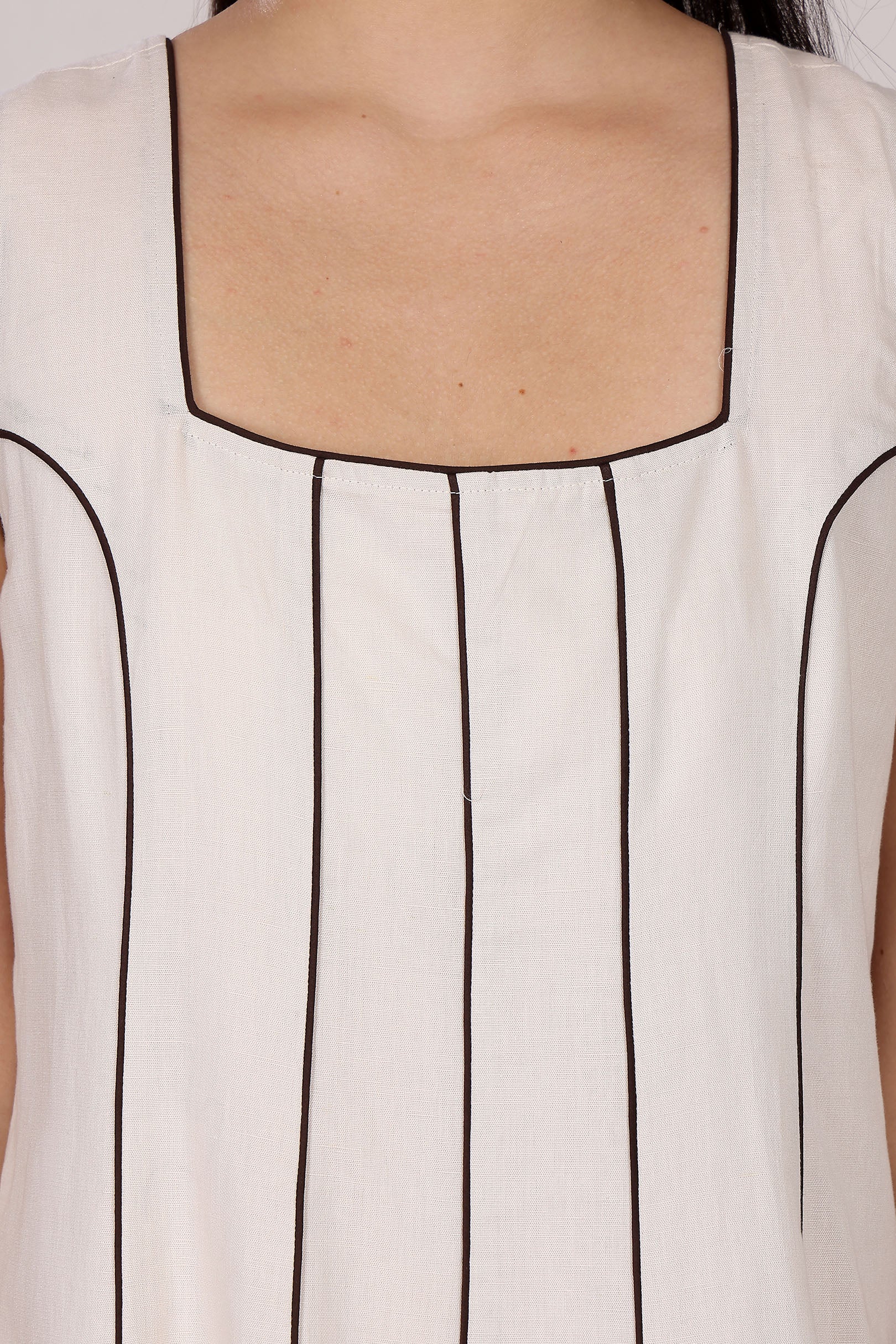 Off White Linen Panel Dress With Side Pockets